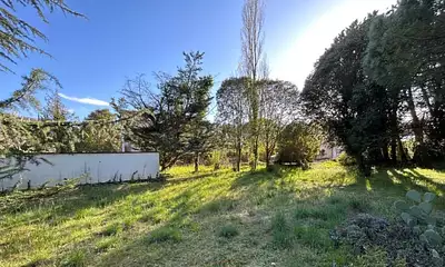 Terrain à bâtir, 705 m²