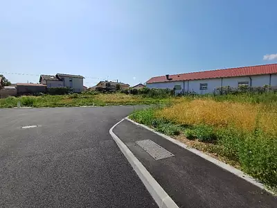 Terrain à bâtir, 584 m²