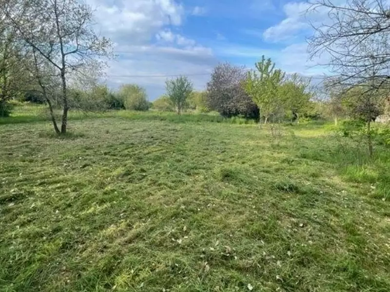Terrain à bâtir, 1 200 m² - Bonneuil-Matours (86210)