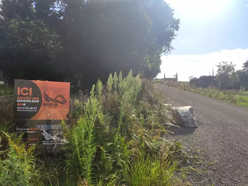 Terrain à bâtir, 250 m² - Pleugueneuc (35720)