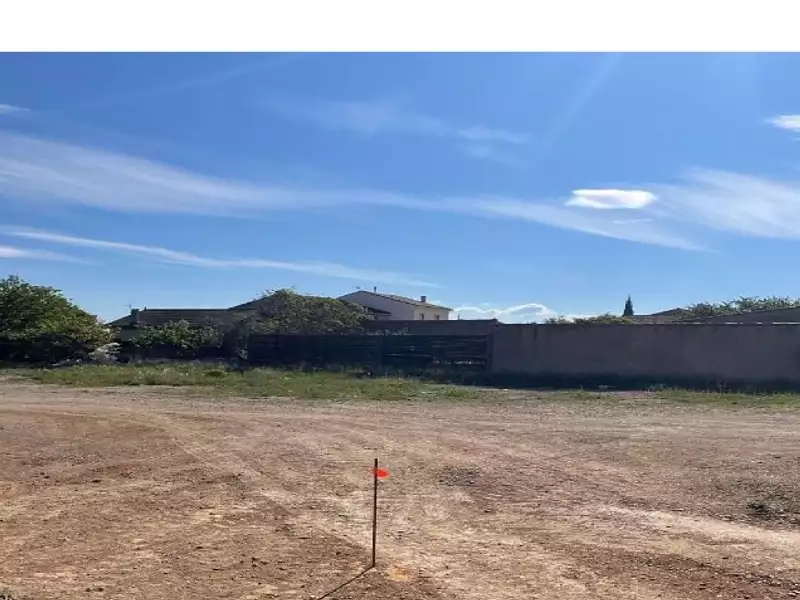 Terrain à bâtir, 460 m² - Pépieux (11700)