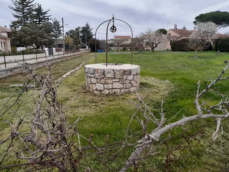 Terrain à bâtir, 600 m² - Rians (83560)