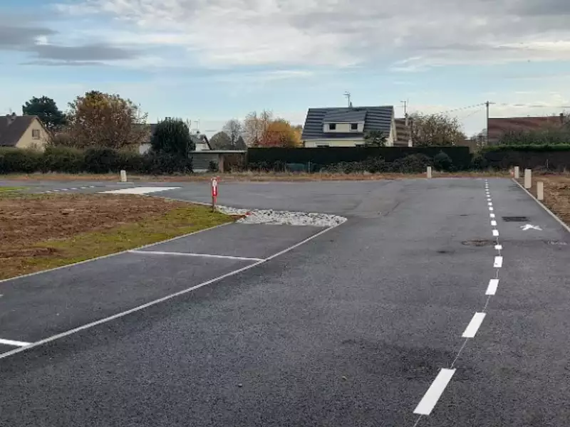 Terrain à bâtir, 540 m² - Criquebeuf-la-Campagne (27110)