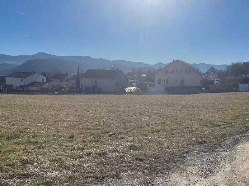 Terrain à bâtir, 424 m² - Gap (05000)