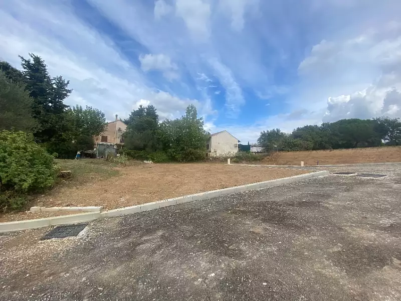 Terrain à bâtir, 363 m² - Pierrefeu-du-Var (83390)