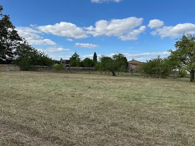 Terrain à bâtir, 573 m² - Ligugé (86240)