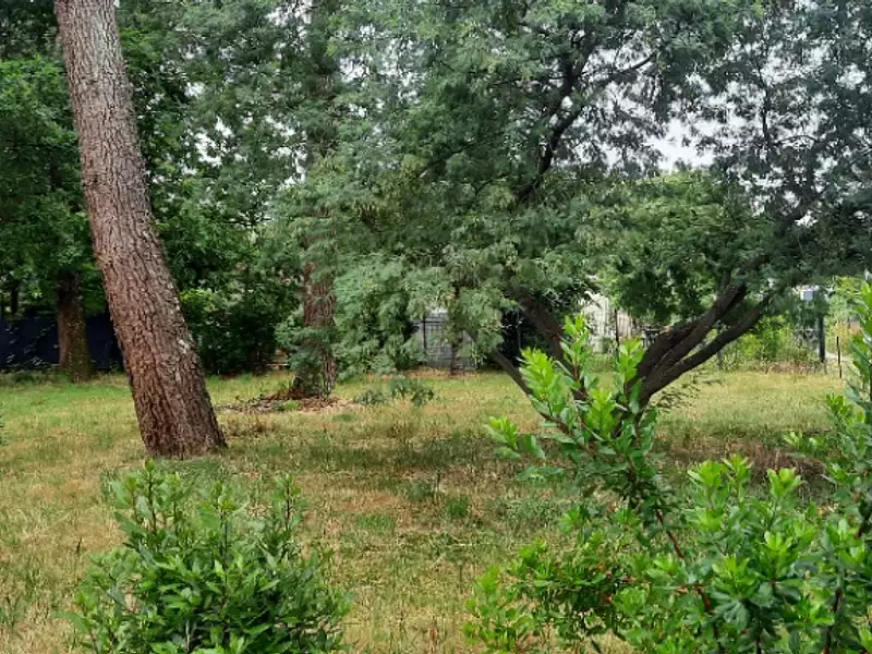 Terrain à bâtir, 680 m² - Audenge (33980)