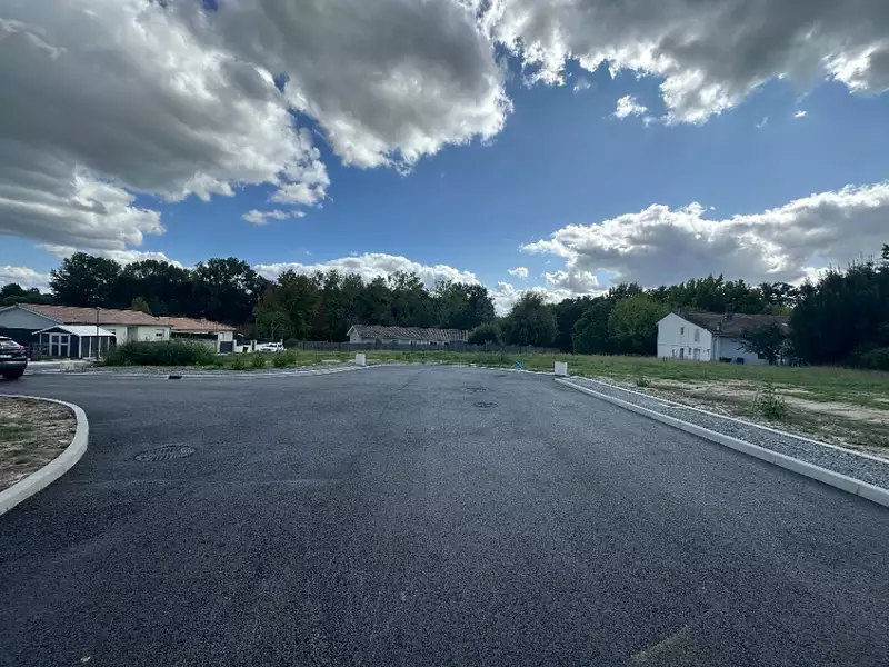 Terrain à bâtir, 510 m² - La Brède (33650)