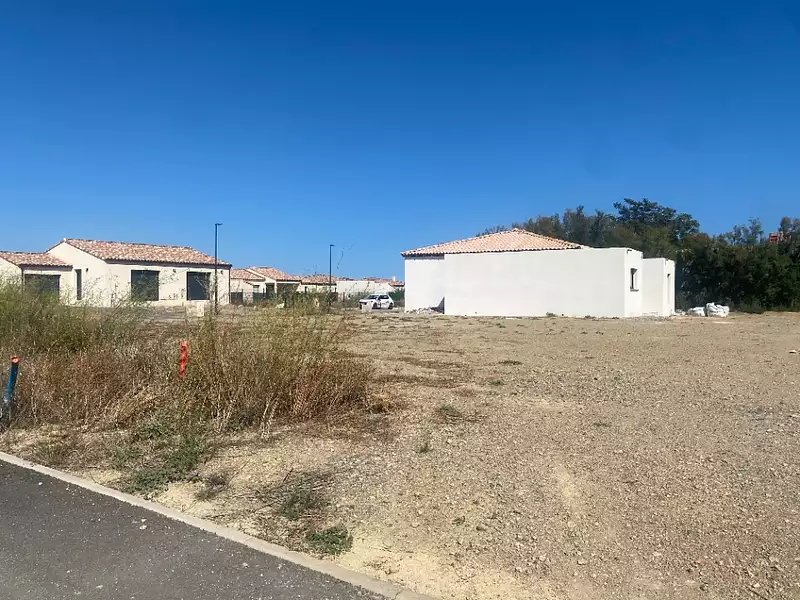 Terrain à bâtir, 400 m² - Roquefort-des-Corbières (11540)