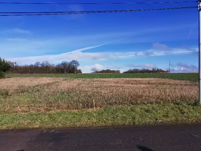 Terrain à bâtir, 800 m² - Le Cormier (27120)