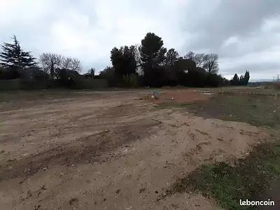 Terrain à bâtir, 250 m²