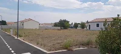 Terrain à bâtir, 600 m²