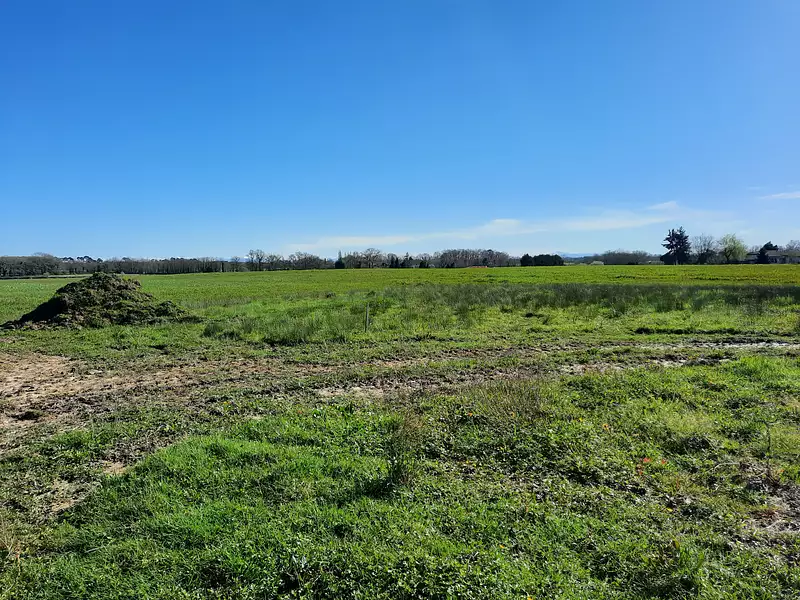 Terrain à bâtir, 900 m²