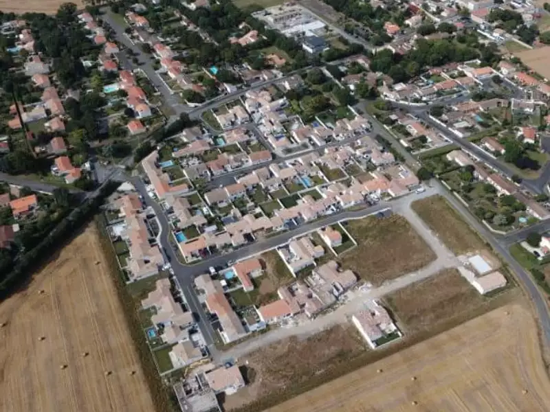 Terrain à bâtir, 419 m² - Bourgneuf (17220)