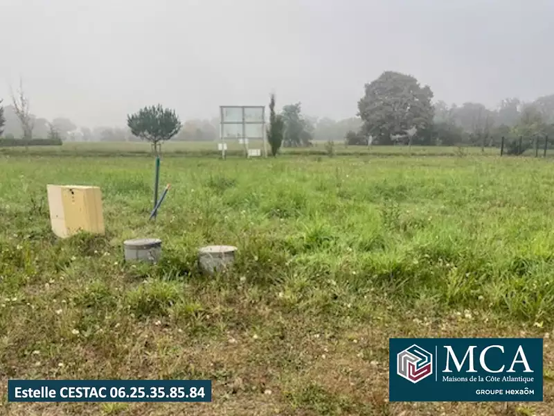 Terrain à bâtir, 827 m² - Eugénie-les-Bains (40320)