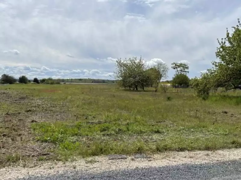 Terrain à bâtir, 1 100 m² - Montlivault (41350)