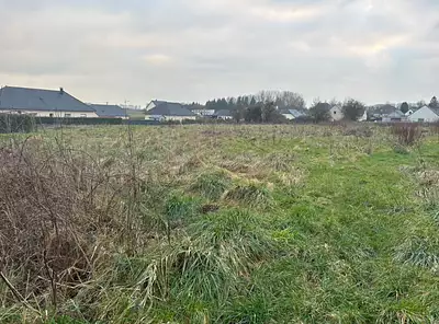 Terrain à bâtir, 682 m²