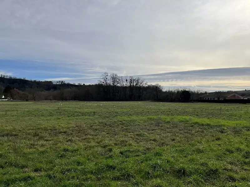 Terrain à bâtir, 529 m² - Noé (31410)