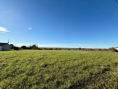 Terrain à bâtir, 820 m²