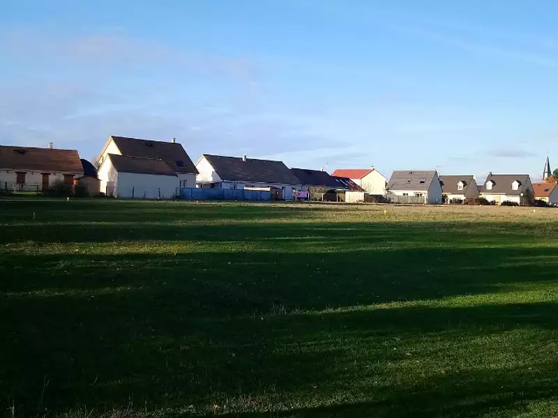 Terrain à bâtir, 700 m² - Rosny-sur-Seine (78710)