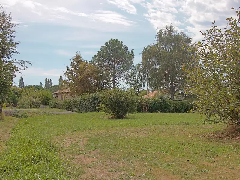 Terrain à bâtir, 1 070 m² - Grignols (33690)