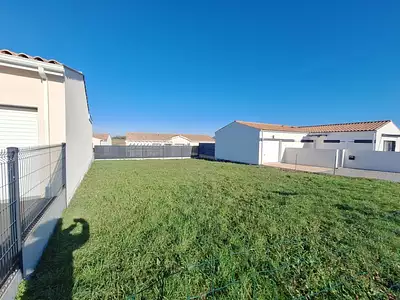 Terrain à bâtir, 248 m²