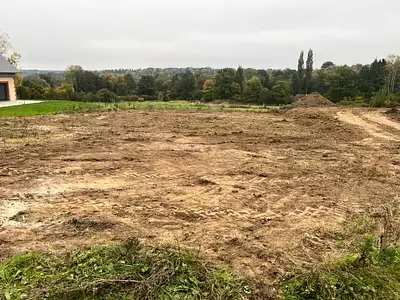 Terrain à bâtir, 1 087 m²