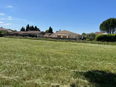 Terrain à bâtir, 570 m²