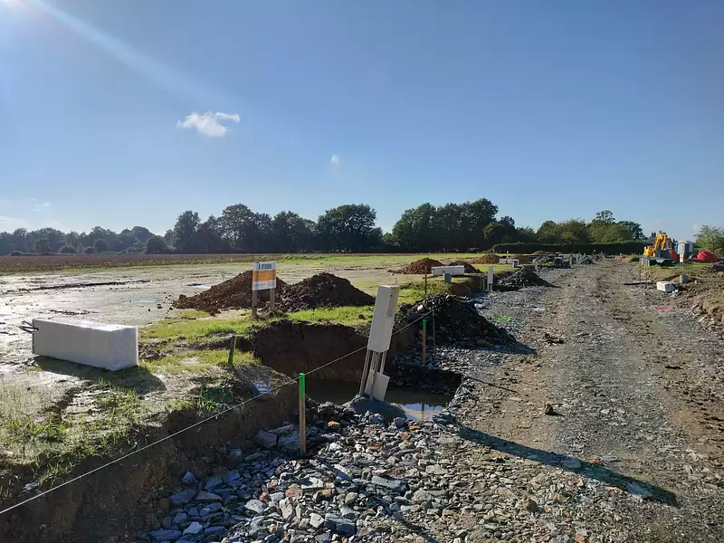 Terrain à bâtir, 343 m² - Essé (35150)