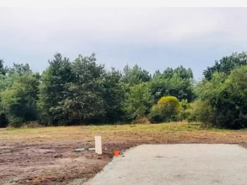 Terrain à bâtir, 790 m² - Mios (33380)