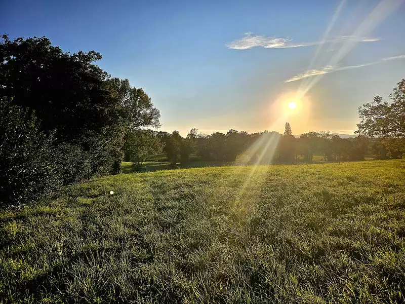 Terrain à bâtir, 900 m² - Saint-Jean-sur-Veyle (01290)