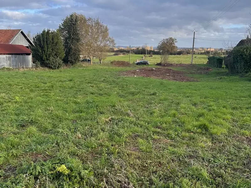 Terrain à bâtir, 1 612 m² - Marais-Vernier (27680)