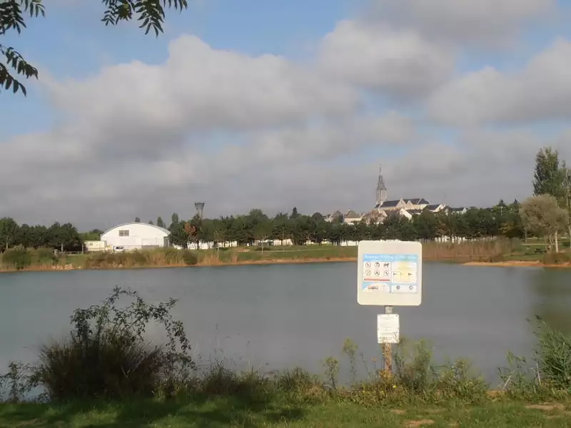 Terrain à bâtir, 430 m² - Val d'Erdre-Auxence (49370)