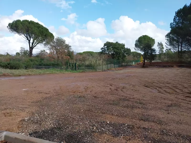 Terrain à bâtir, 620 m² - Puget-sur-Argens (83480)