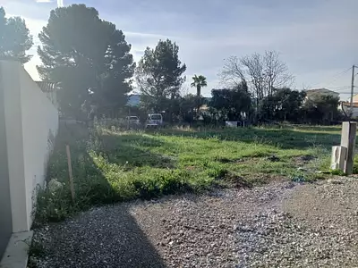 Terrain à bâtir, 411 m²