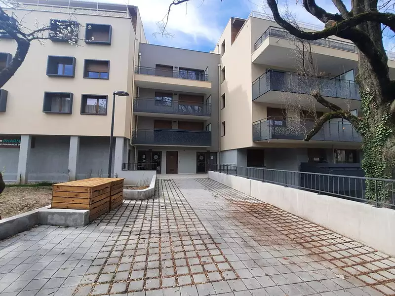 TERRE DE CHÊNE - Gières (38610)