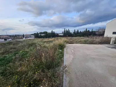 Terrain à bâtir, 612 m²