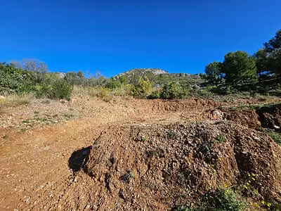 Terrain à bâtir, 329 m²