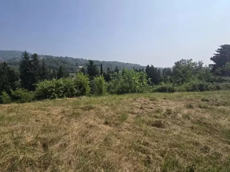 Terrain à bâtir, 3 070 m² - Grasse (06130)