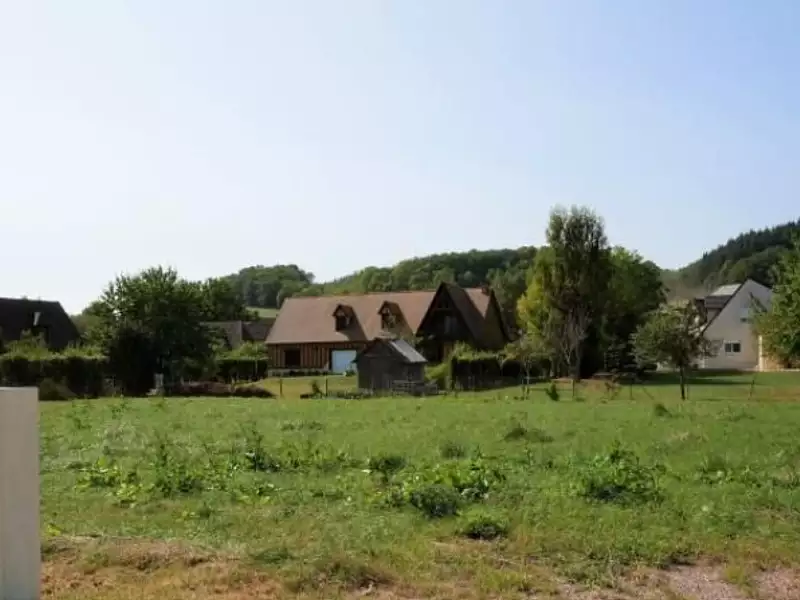 Terrain à bâtir, 2 880 m² - La Bonneville-sur-Iton (27190)