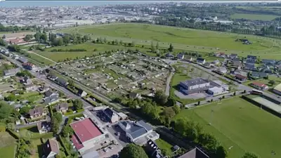 Terrain à bâtir, 1 350 m²