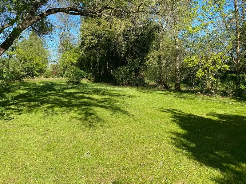 Terrain à bâtir, 800 m² - Cestas (33610)