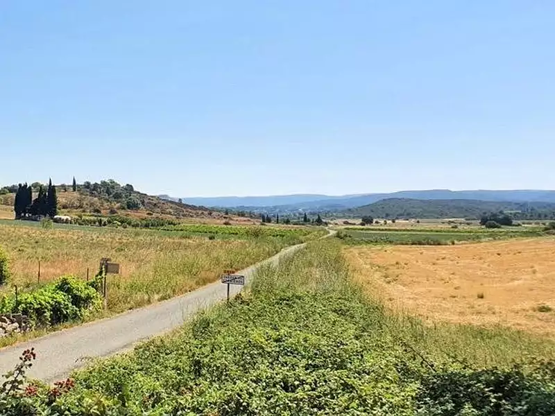 Terrain à bâtir, 698 m² - Thézan-des-Corbières (11200)