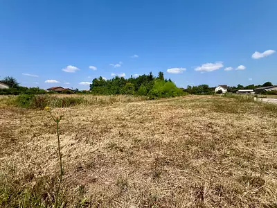 Terrain à bâtir, 601 m²