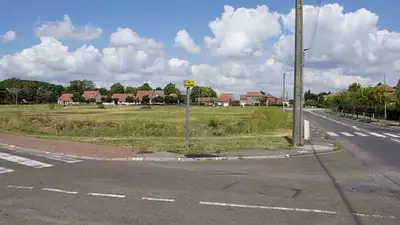 Terrain à bâtir, 374 m²