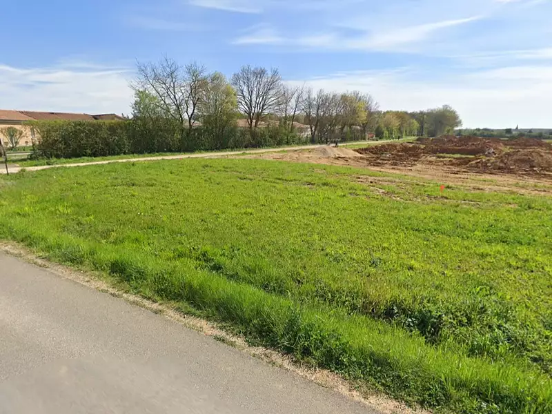 Terrain à bâtir, 850 m² - Bonneuil-Matours (86210)