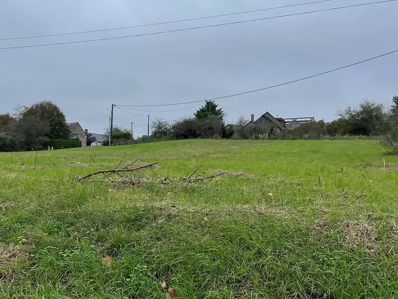 Terrain à bâtir, 1 180 m² - Vallières-les-Grandes (41400)