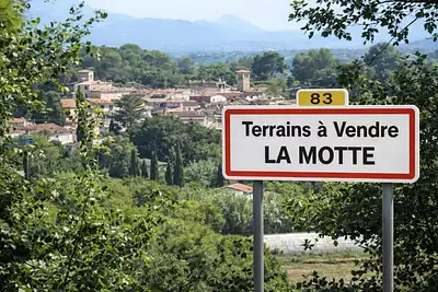 Terrain à bâtir, 880 m²