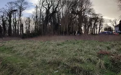 Terrain à bâtir, 409 m²