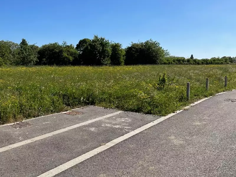 Terrain à bâtir, 778 m² - Bertry (59980)
